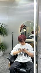 -Tloml salon