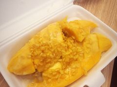 -芒果糯米饭摊子