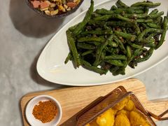 -渝信川菜 · 川味家常菜(财富购物中心店)