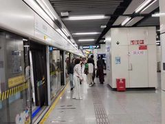 -陆家浜路(地铁站)