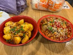 -拐枣巷小串串(财大店)