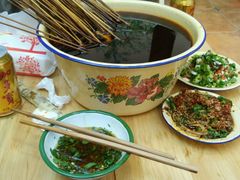 -拈签一笑黄牛肉辣卤串串
