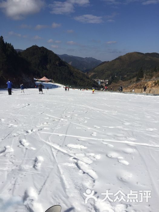 绿水尖滑雪场图片