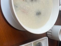 -云庭汇·粤菜海鲜(东盟盛天地店)