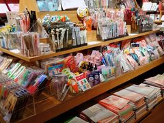 -九木杂物社(新奥购物中心店)