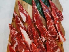 -臻牛烤肉