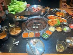 -韩烧牛中牛·甄选黑牛烤肉(黑金店)
