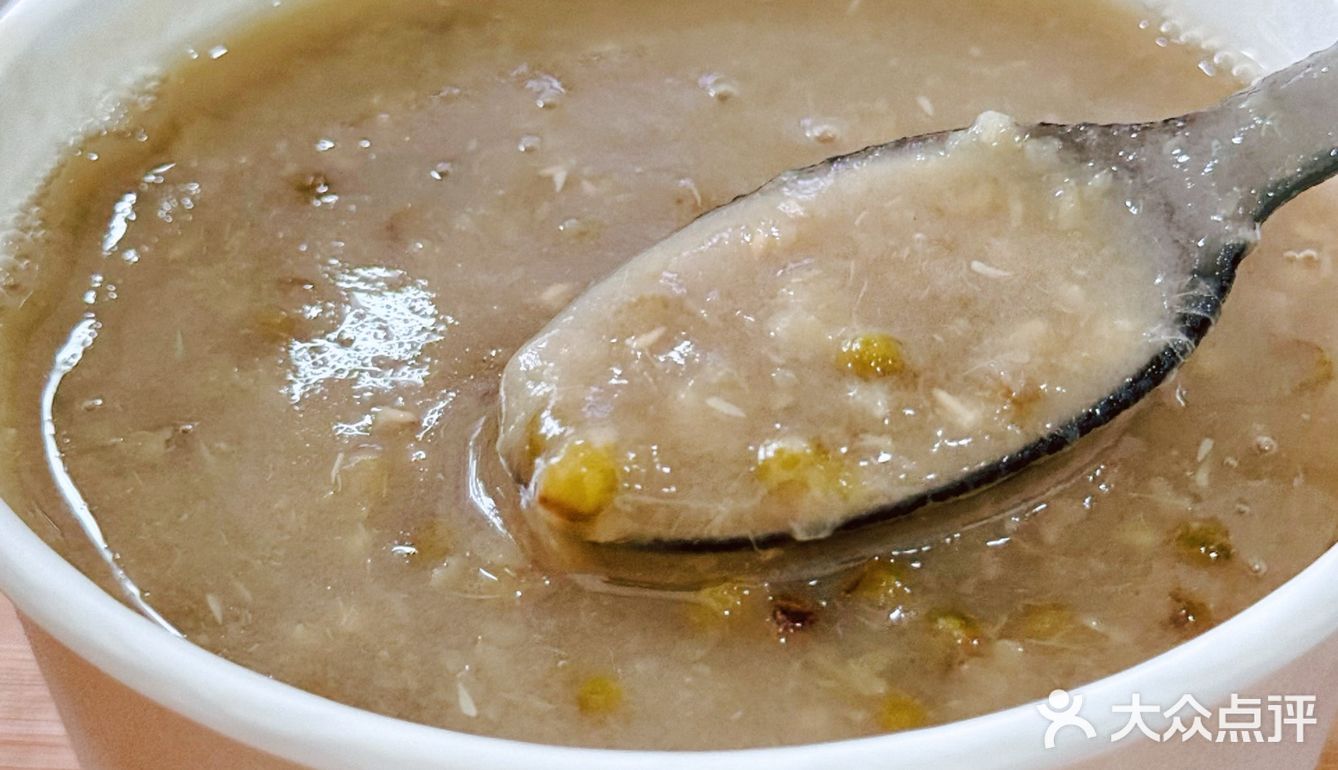 吃过煲仔饭，那吃过煲仔芋圆全家福吗⁉️