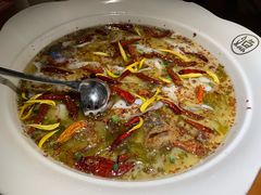 -江渔儿酸菜鱼(映月湖环宇城店)