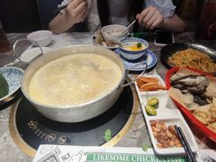 -禄婶鸡煲·打边炉