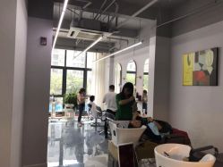 -茶发Salon·烫发染发理发