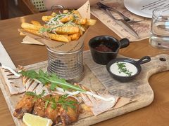 -Mark&Mars Restaurant