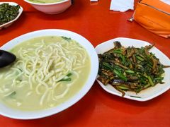 -三百碗宝应长鱼面(板仓街店)