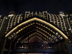 -三亚湾海居铂尔曼度假酒店