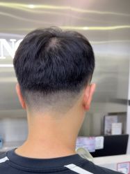 -首脑美发沙龙