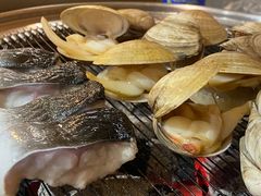 -围炉肉舍•炭烤活鳗•丹东海鲜烤肉(步行街店)