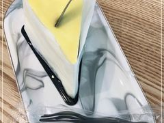 -焙丽拾光(麦凯乐直营店)