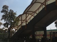 -康新公路(地铁站)