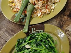 鸡蛋炒饭-贞姨美食·老字号海鲜大排档