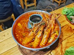 -席娜卡琳火车铁道夜市