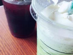星冰乐-星巴克臻选(深圳龙华红山天虹店)