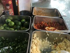 -四川小胡子海鲜(丁村万人海鲜广场店)