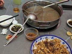 -官塘陈记鱼生·潮汕砂锅粥·牛肉火锅(潮枫路总店)