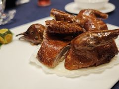 脆皮乳鸽-新加坡泰国村酒楼(五角场店)