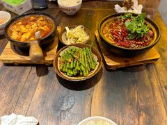 -有红鸡毛店·砂锅菜(抚琴夜市店)