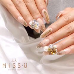 -Pink You美甲洗眉纹绣定制中心