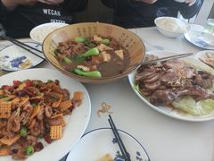 -阿三鱼头泡饼·家常菜