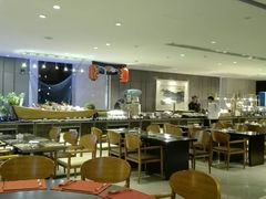 大堂-OPEN開全日自助餐厅·牛肉火锅·海鲜(佛山希尔顿酒店)