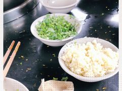 -茅草房·河畔园林火锅