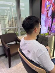 -藤野造型烫发染发