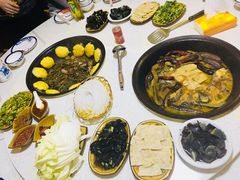 -满族铁锅炖鱼笨鸡农家菜(海关小区店)