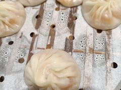 -馋三尺蟹粉小笼(人民广场店)