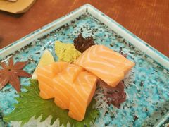 厚切三文鱼刺身-蟹田居·活蟹料理(东城店)