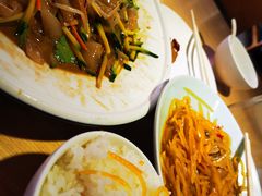 -关东小磨东北菜(上海长风大悦城店)