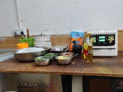 -孖妹上肉饺子馆