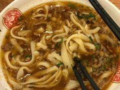 -顺溜·手工刀削面·黑金店(铜锣湾店)