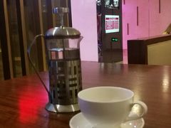 -广州中心皇冠假日酒店·汇点大堂吧