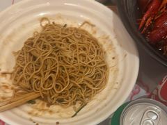 -肥肥虾庄·金牌油焖大虾(汉口城市广场店)