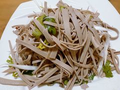 -溢心园香河肉饼总店