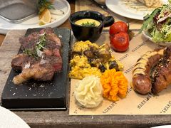 -Mark&Mars Restaurant