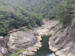 -燕子河大峡谷天坑仙境
