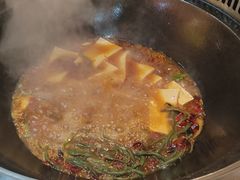 -哈尔滨烧烤·山河村铁锅炖(交大店)