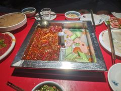 -二荆条·蜀鲜汇城市森林火锅