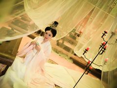 -九月鹰飞汉服摄影工作室