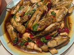-嗨辣小聚·盘锦河蟹·海鲜烧烤龙虾(盘锦十年好店)