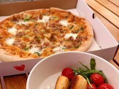 -城市大道红炉披萨烘焙坊